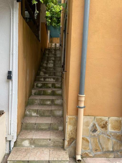 Villa Serenice - F2 Au Calme, Climatise, Wifi Et Parking Gratuit Εξωτερικό φωτογραφία