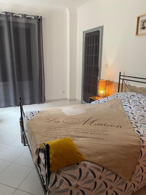 Villa Serenice - F2 Au Calme, Climatise, Wifi Et Parking Gratuit Εξωτερικό φωτογραφία